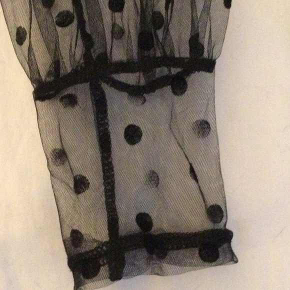 Black netted sleeve blouse - Picture 5 of 7